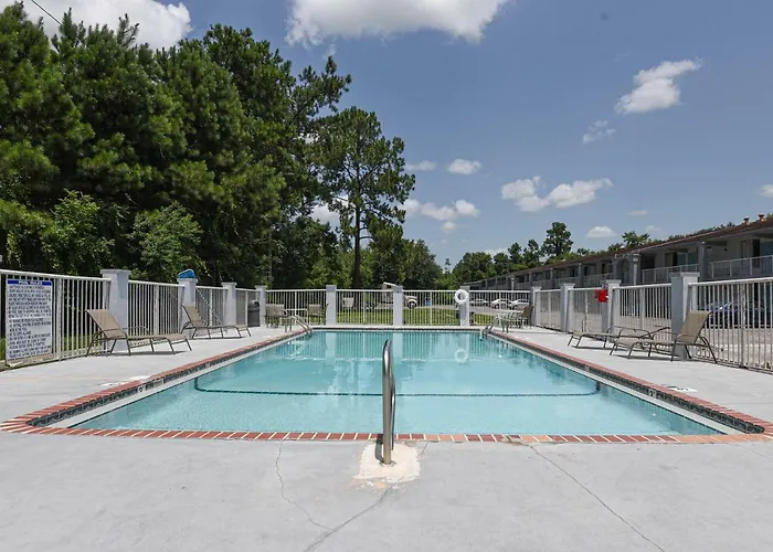 Hotel Valdosta Ga I-75 & Us-221 N Hwy